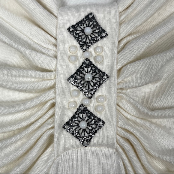 NINE WEST lightweight beige beaded embellished v-neck tank top, size 1X - Picture 4 of 12